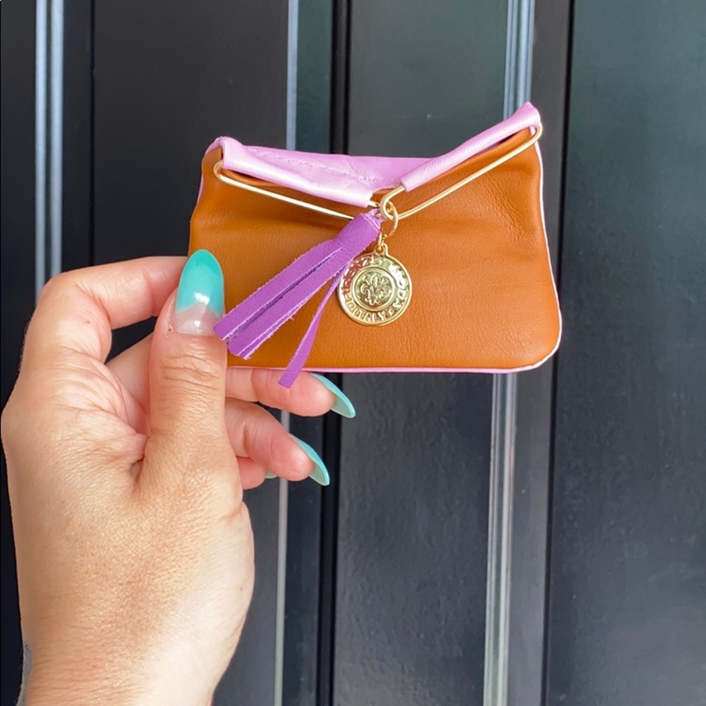 Lilac and tan leather coin purse - Picture 14 of 14